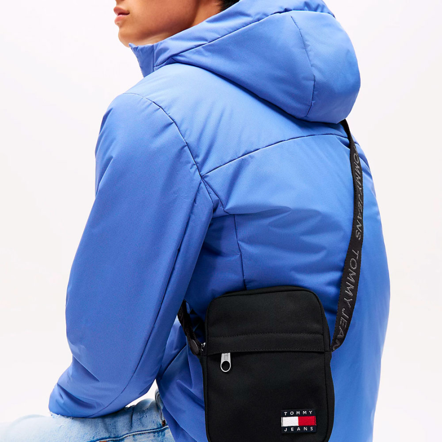 sac-bandouliere-reporter-essential-inscription sac-bandouliere-reporter-essential-inscription