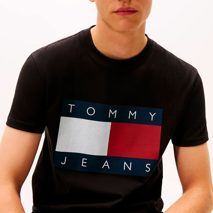 crew-neck-t-shirt-with-patch