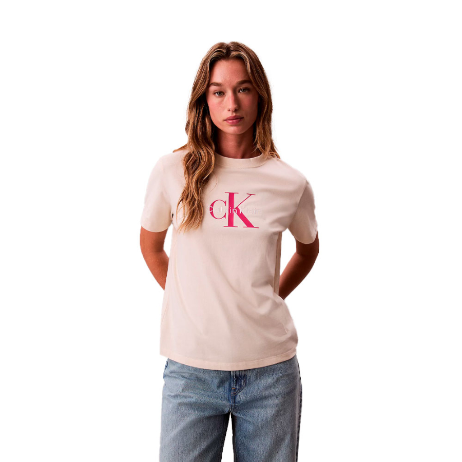 t-shirt-mit-monogramm-logo t-shirt-mit-monogramm-logo