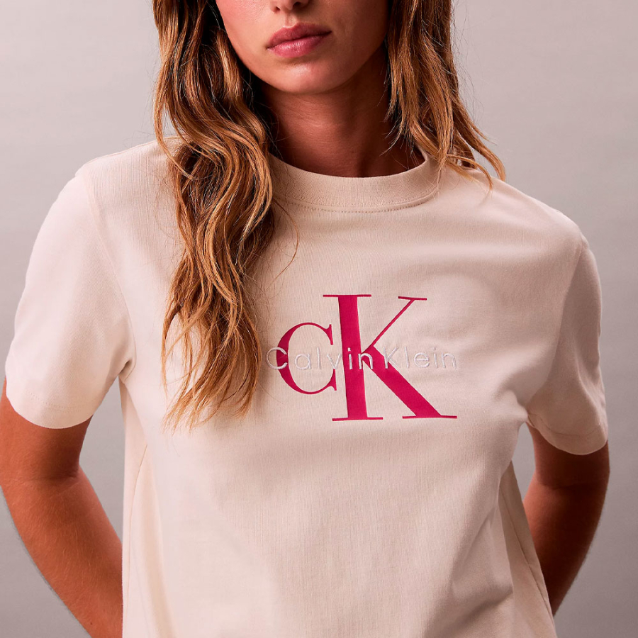 t-shirt-avec-logo-monogramme t-shirt-avec-logo-monogramme