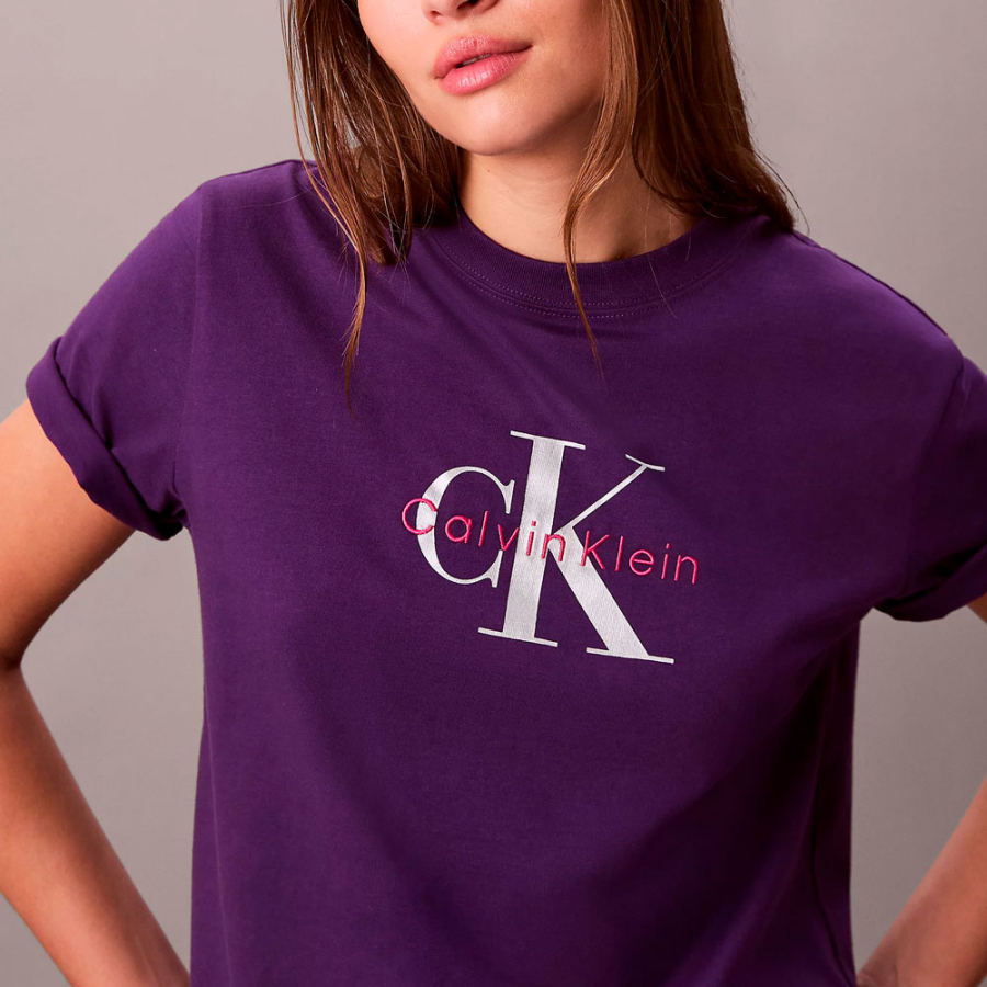 monogram-logo-t-shirt monogram-logo-t-shirt