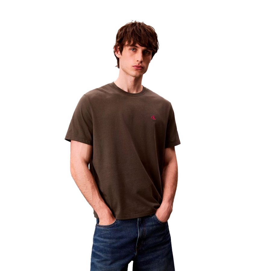 t-shirt-ample-avec-monogramme-brode