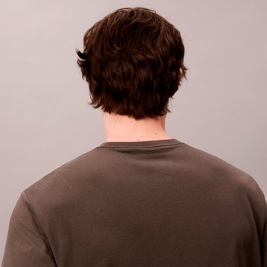 t-shirt-ampia-con-monogramma-ricamato