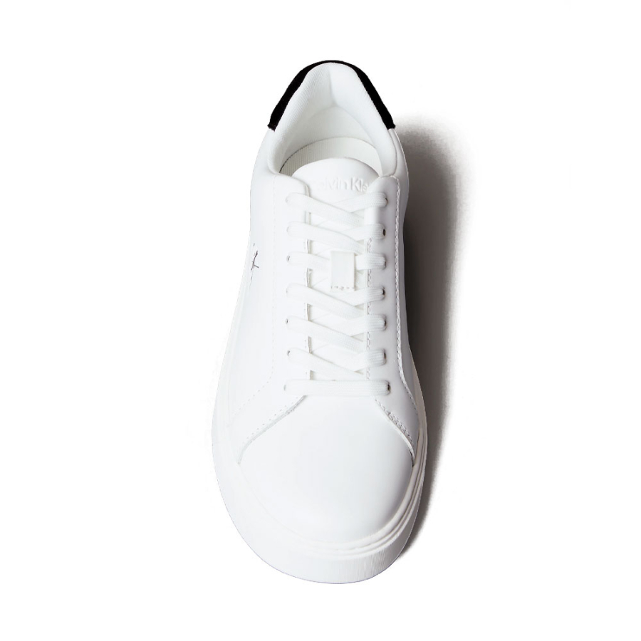 leder-sneaker-mit-markantem-logo leder-sneaker-mit-markantem-logo