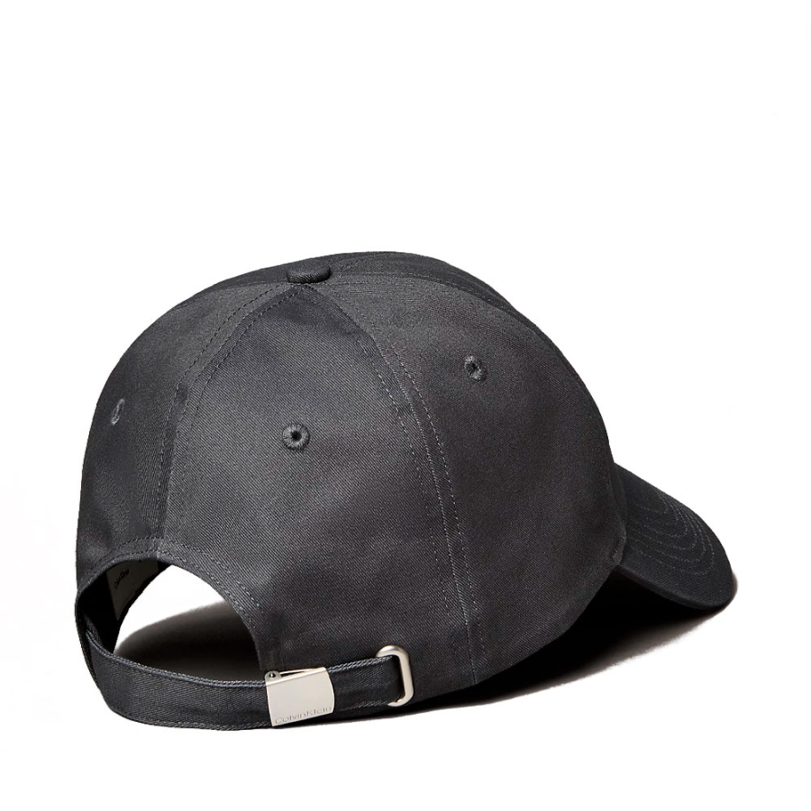 bone-de-beisebol-com-logotipo-monograma-bordado