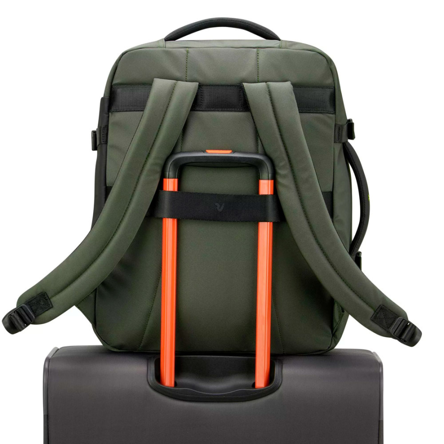 metropolitan-travel-backpack