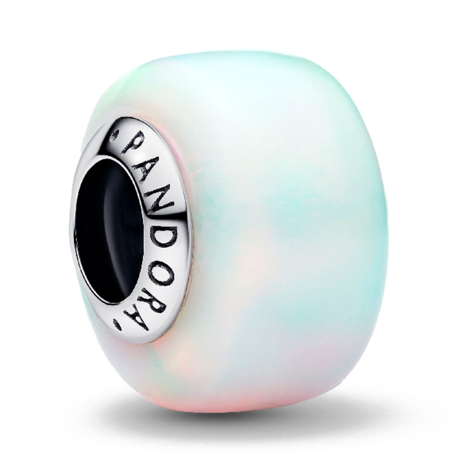 opaleszierender-anhanger-794245c01 opaleszierender-anhanger-794245c01