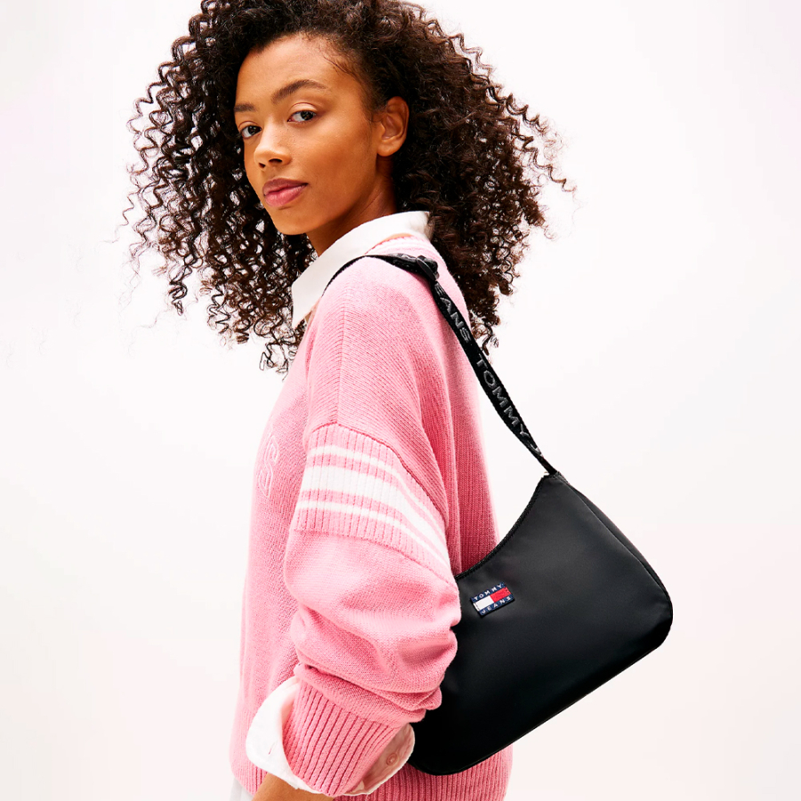 sac-a-bandouliere-avec-logo sac-a-bandouliere-avec-logo