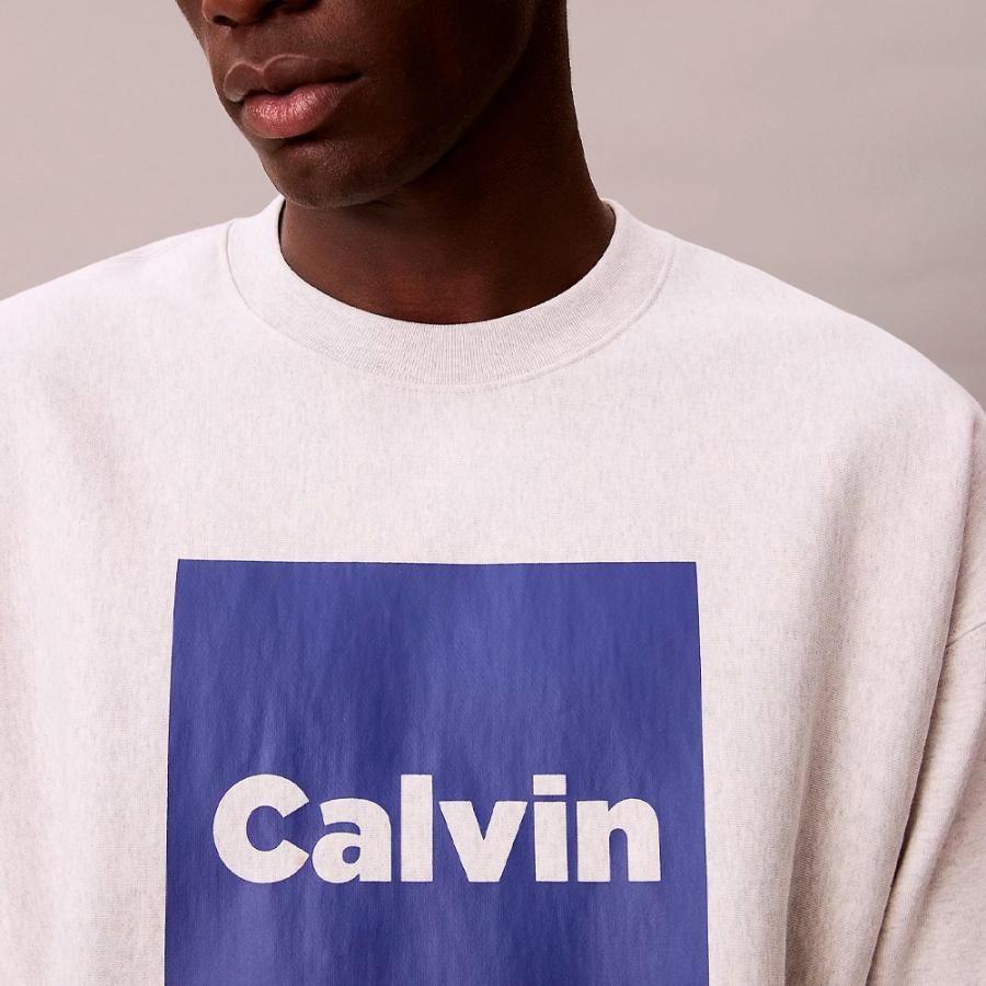 high-quality-loose-fitting-fleece-sweatshirt-with-graphic-logo