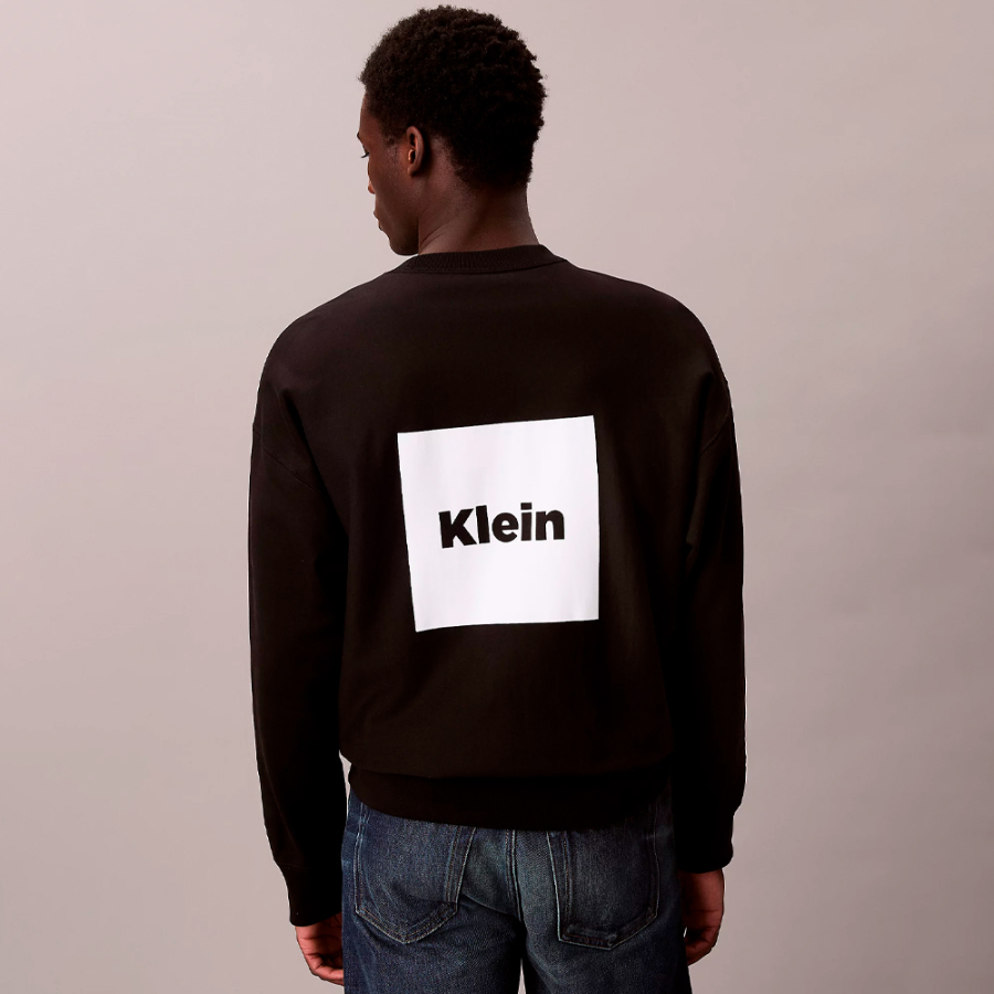 hochwertiges-locker-sitzendes-fleece-sweatshirt-mit-grafischem-logo hochwertiges-locker-sitzendes-fleece-sweatshirt-mit-grafischem-logo