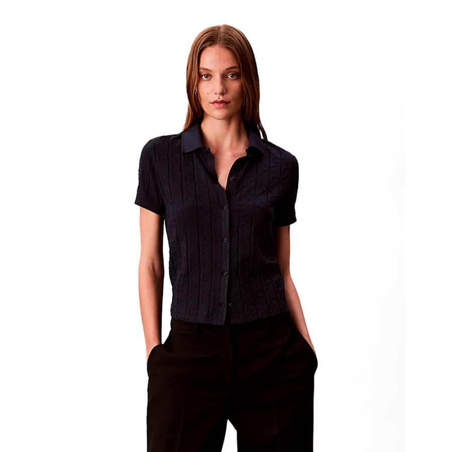 camisa-polo-jacquard-com-monograma-e-logotipo-em-toda-a-peca