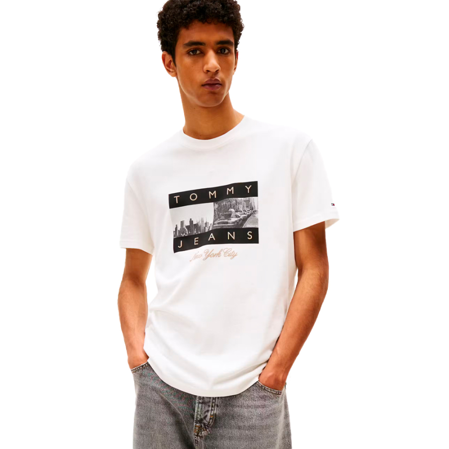 camiseta-de-cuello-redondo-con-estampado camiseta-de-cuello-redondo-con-estampado