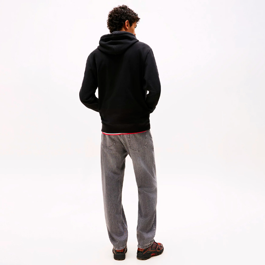 kapuzensweatshirt-mit-logo kapuzensweatshirt-mit-logo