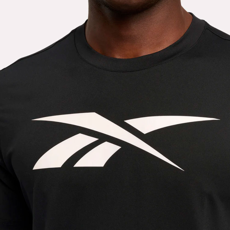 id-train-logo-stretch-tech-t-shirt id-train-logo-stretch-tech-t-shirt