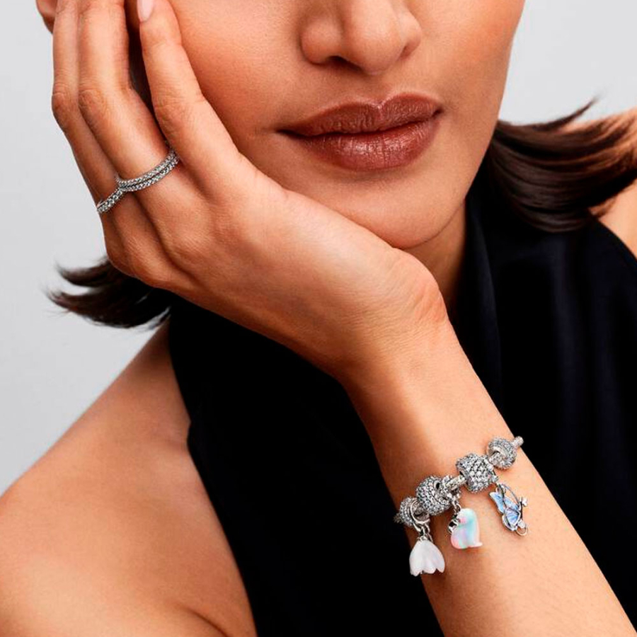 ciondolo-con-mamma-e-cucciolo-di-orso-polare-794243c01 ciondolo-con-mamma-e-cucciolo-di-orso-polare-794243c01