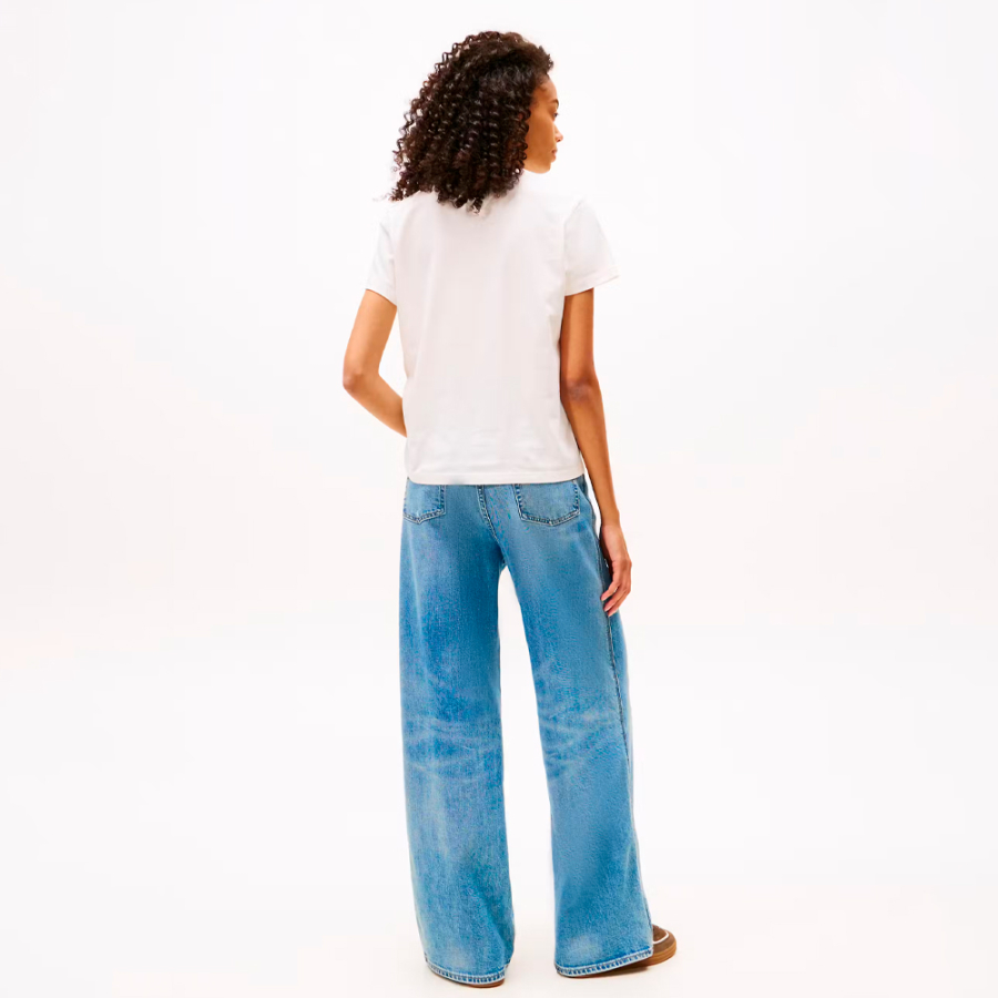 t-shirt-girocollo-con-logo-lineare t-shirt-girocollo-con-logo-lineare