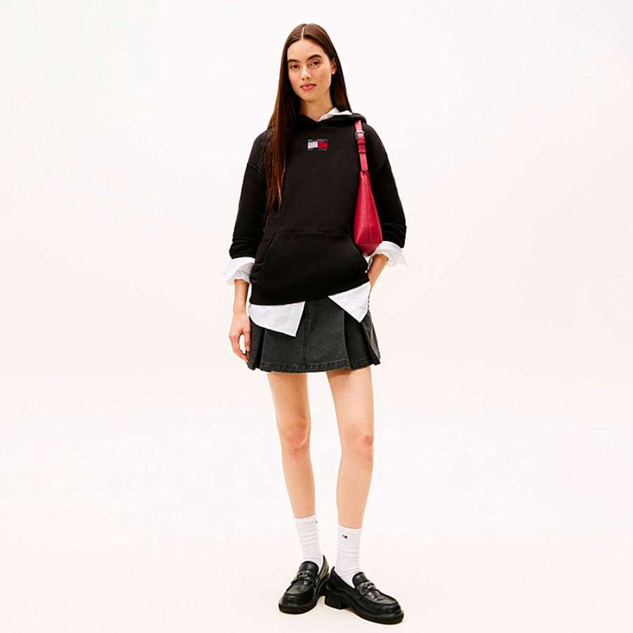 sudadera-con-capucha-y-logo-de-strass sudadera-con-capucha-y-logo-de-strass