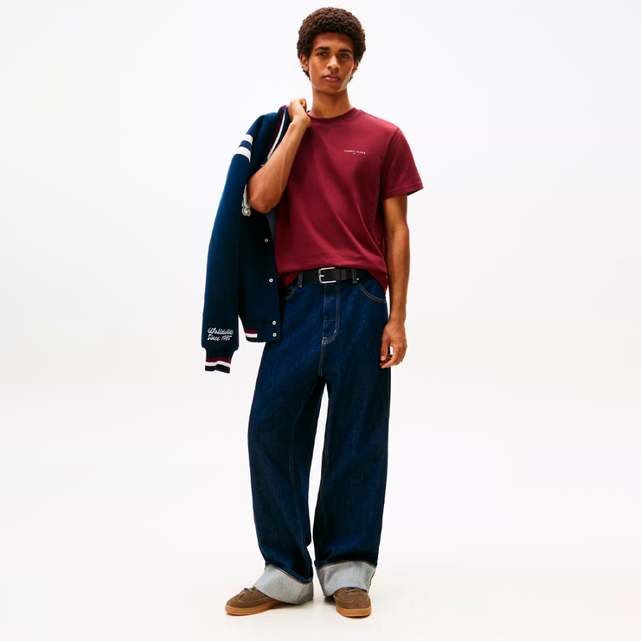 t-shirt-slim-avec-logo-lineaire t-shirt-slim-avec-logo-lineaire