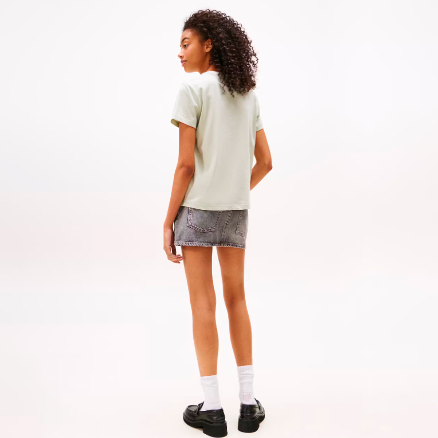 t-shirt-mit-rundhalsausschnitt-und-linearem-logo