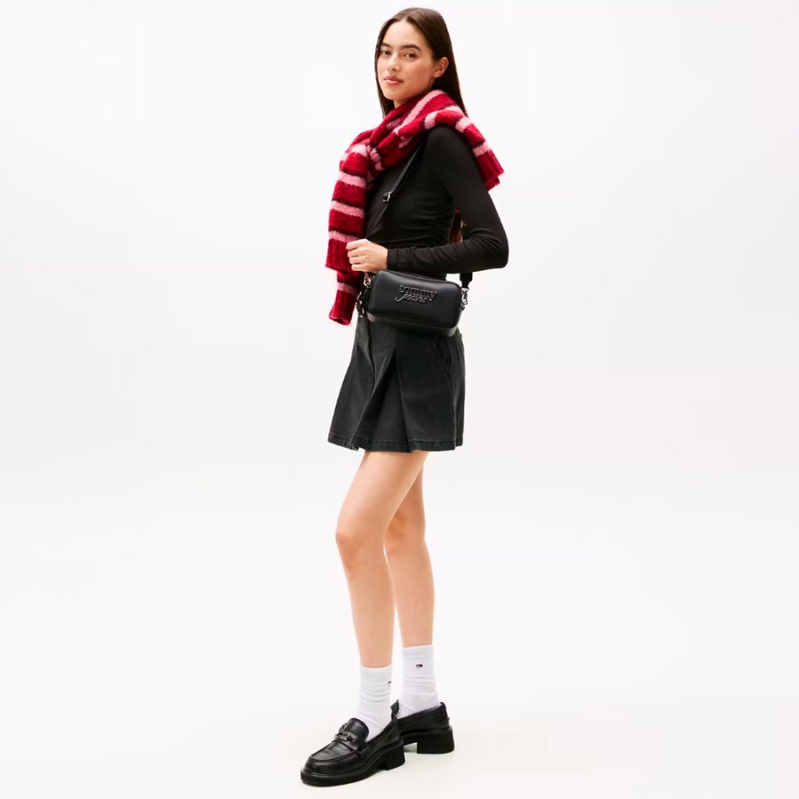 bold-script-crossbody-bag bold-script-crossbody-bag