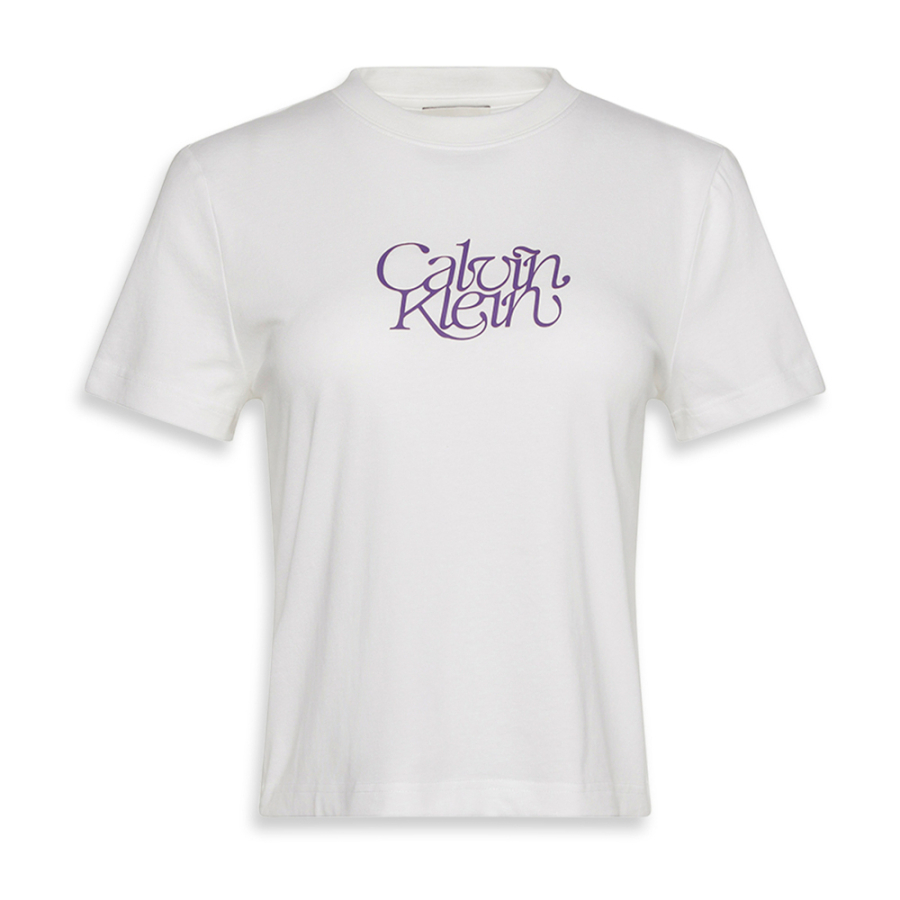 t-shirt-mit-passform-und-schriftzug t-shirt-mit-passform-und-schriftzug