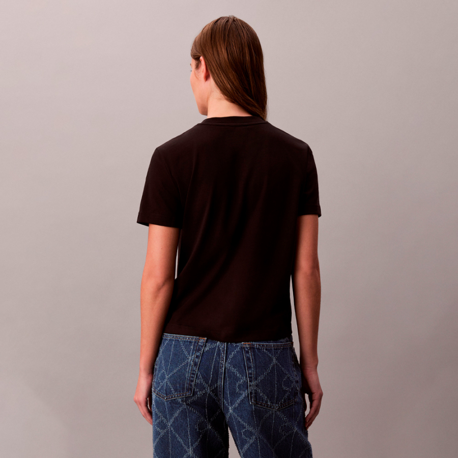 camiseta-com-estampa-ajustada