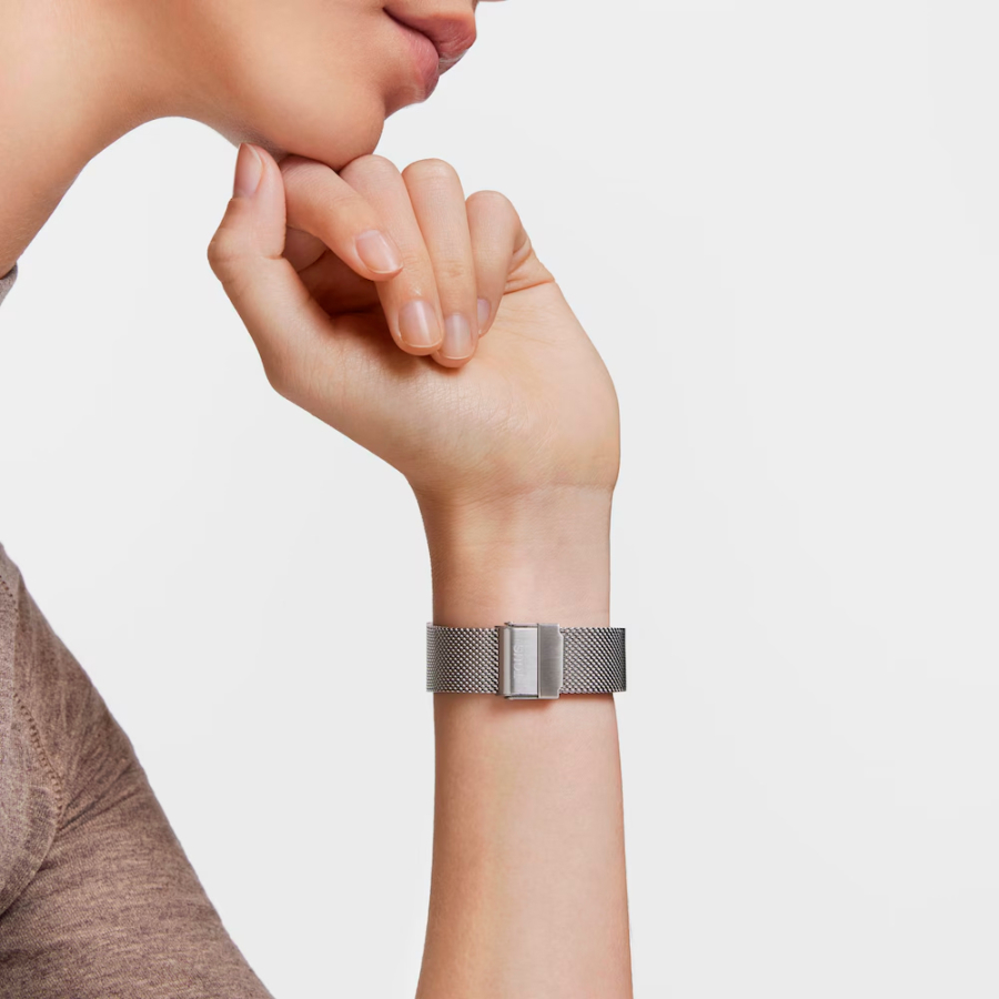 analoge-uhr-mit-stahlarmband-und-aluminiumgehause-in-der-farbe-pink-iprg-tous-s-mesh-mirror