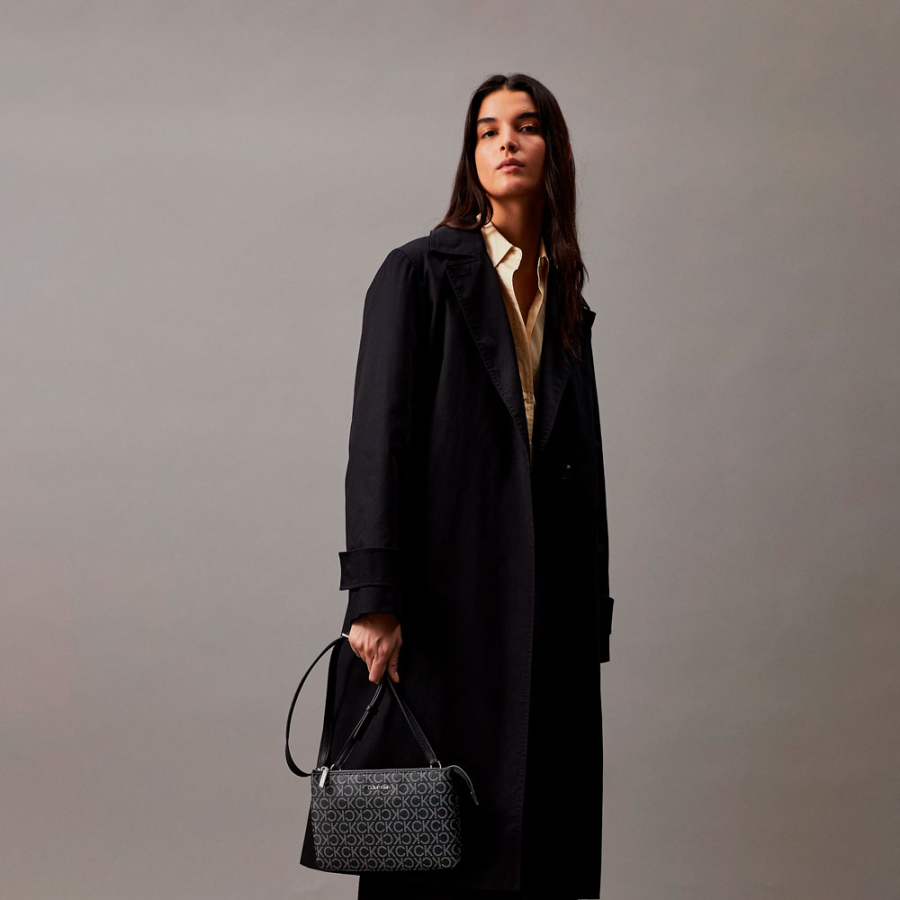 schultertasche-mit-logo schultertasche-mit-logo