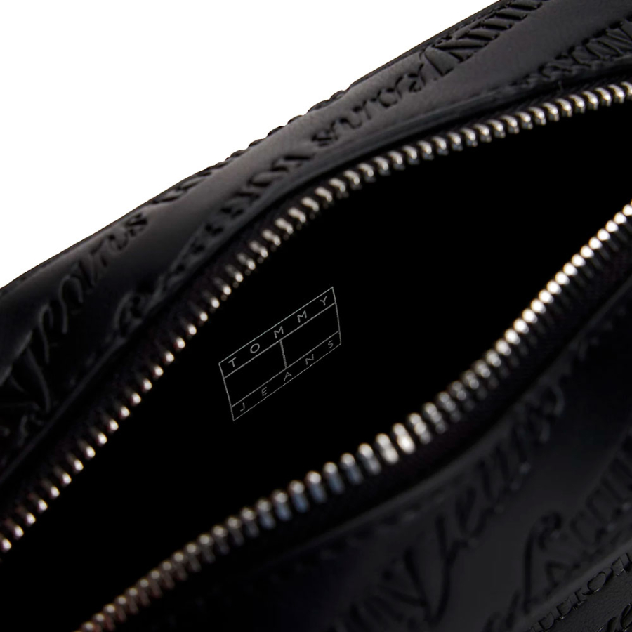 bolsa-com-logotipo-em-relevo