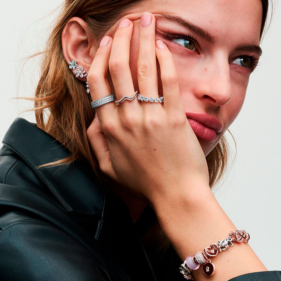 alliance-transparente-a-motif-coeurs-193103c01 alliance-transparente-a-motif-coeurs-193103c01