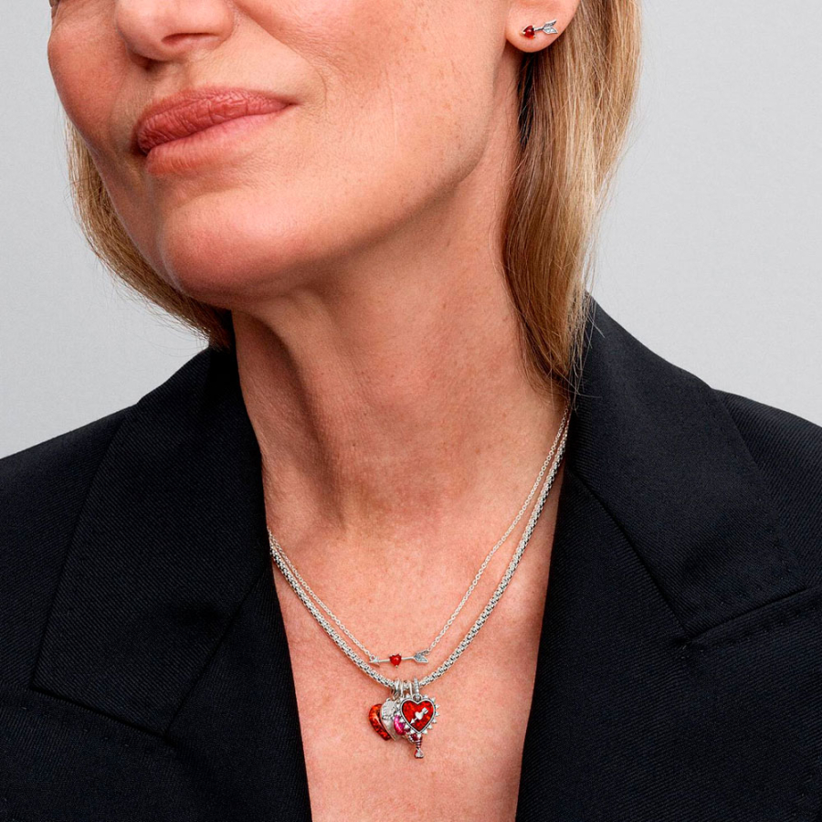 collana-con-catena-borchiata-392451c00