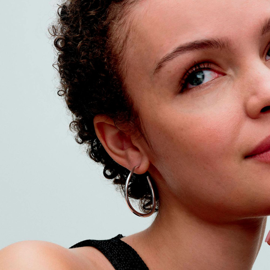 boucles-d-oreilles-creoles-ouvertes-de-42-mm-forme-organique-293299c00 boucles-d-oreilles-creoles-ouvertes-de-42-mm-forme-organique-293299c00
