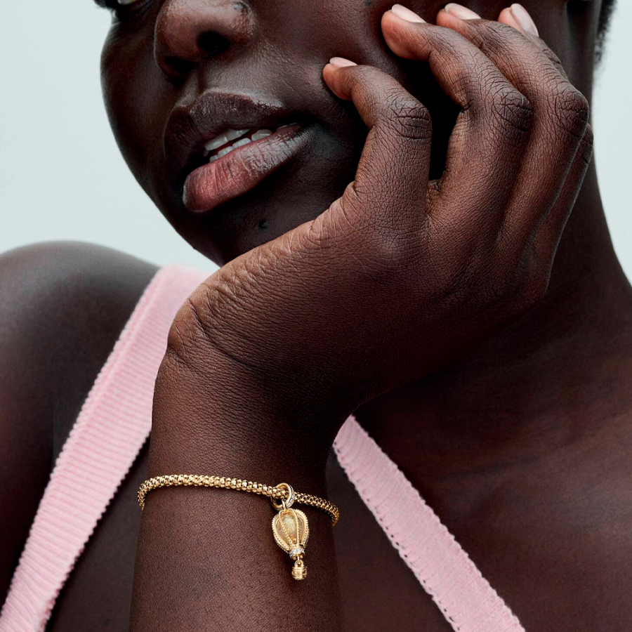 pendentif-montgolfiere-transparente-scintillante-769434c01 pendentif-montgolfiere-transparente-scintillante-769434c01