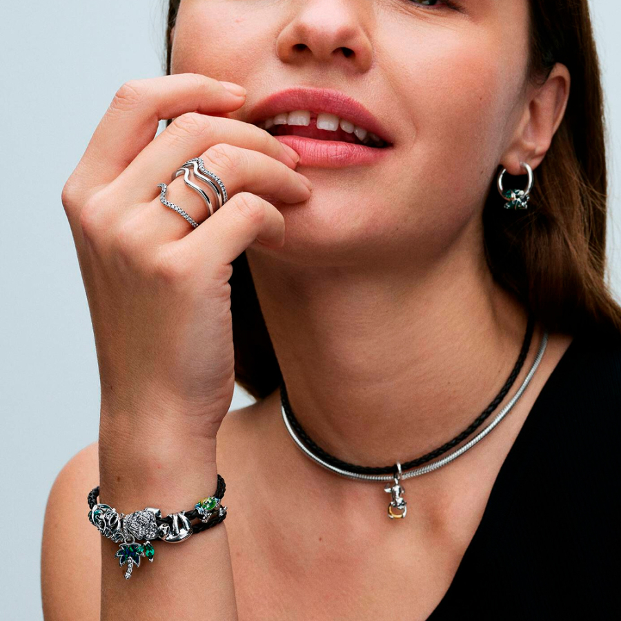 charm-verde-opalescente-791691c04 charm-verde-opalescente-791691c04