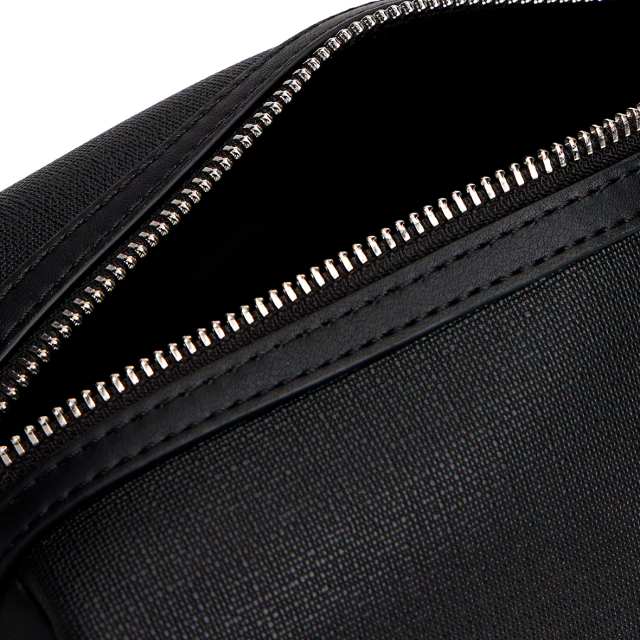 necessaire-moderna-com-logotipo-metalico necessaire-moderna-com-logotipo-metalico