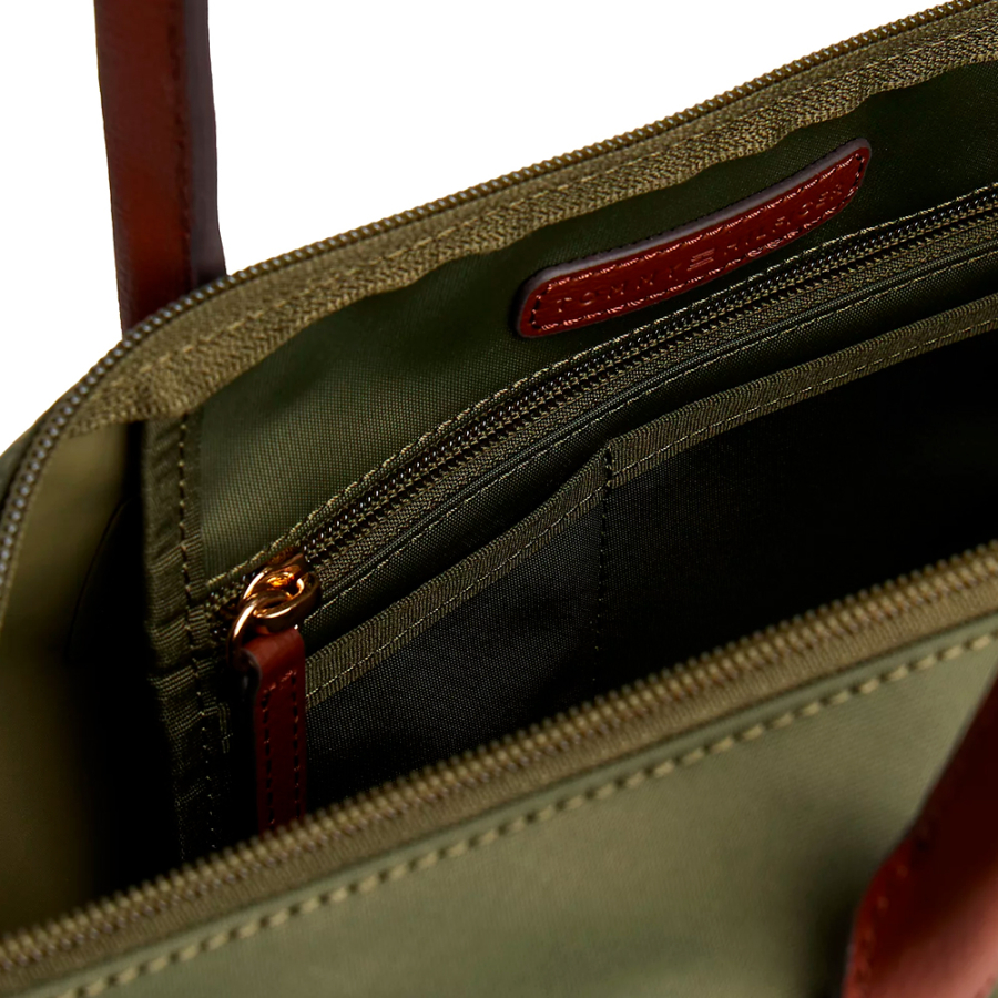 tragetasche-mit-th-monogramm tragetasche-mit-th-monogramm