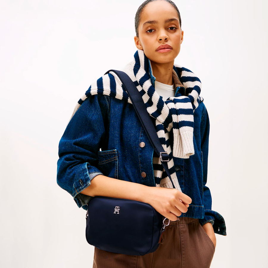 sac-bandouliere-en-tissu-technique sac-bandouliere-en-tissu-technique