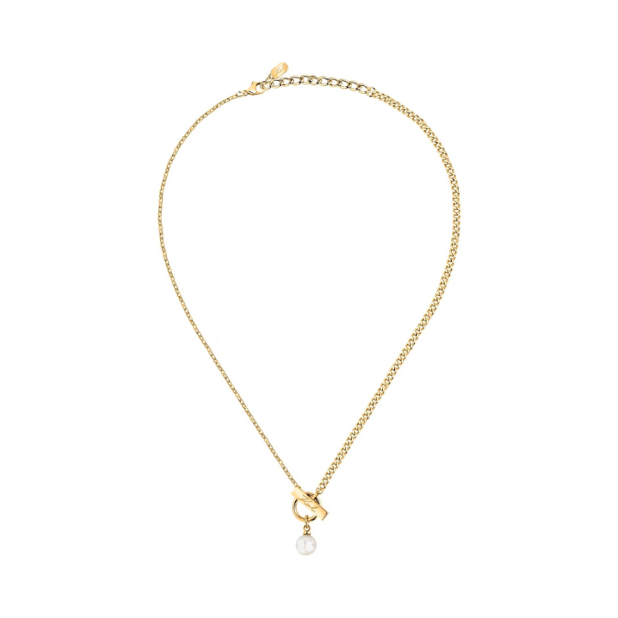 necklace-with-pearl-pendant