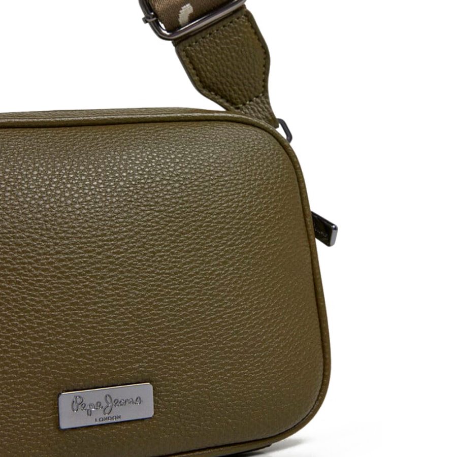 bolsa-de-ombro-em-couro-sintetico bolsa-de-ombro-em-couro-sintetico