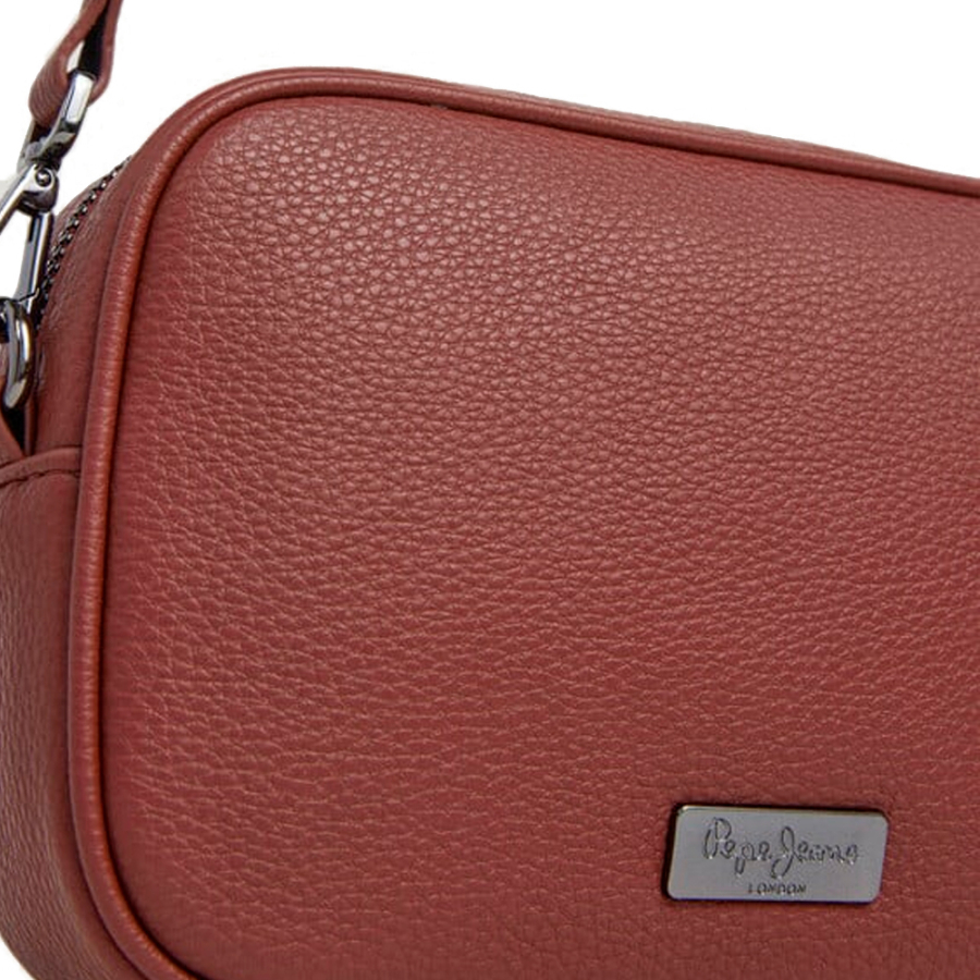 bolsa-de-ombro-em-couro-sintetico bolsa-de-ombro-em-couro-sintetico