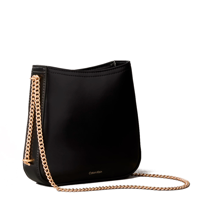 saddle-bag-with-chain-and-monogram