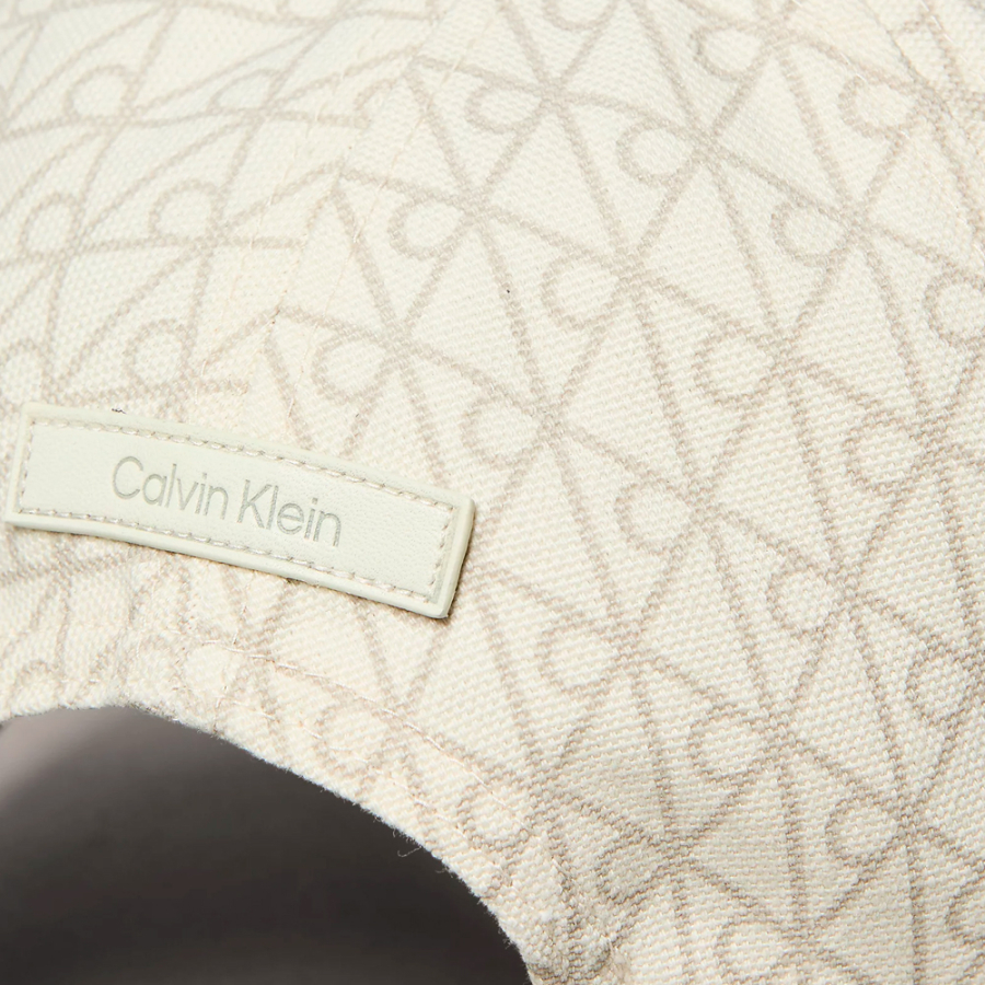 gorra-de-sarga-de-algodon-ajustable-con-logo-emblematico gorra-de-sarga-de-algodon-ajustable-con-logo-emblematico