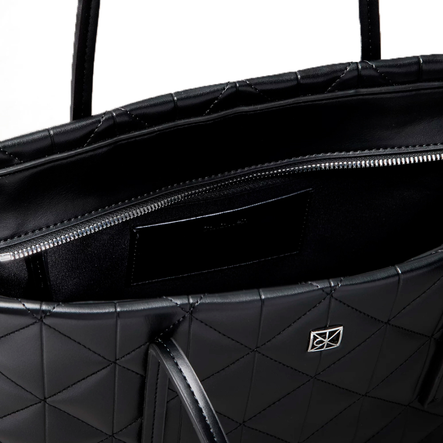 bolso-tote-pequeno-logo-emblematico-acolchado