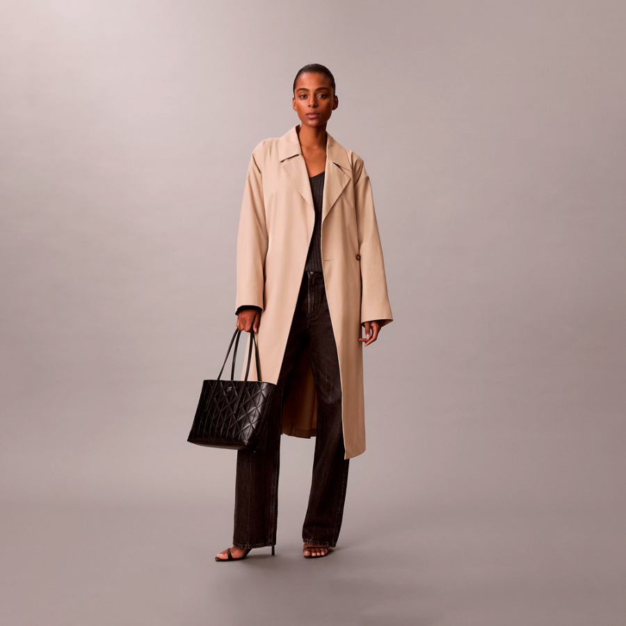 petit-sac-fourre-tout-matelasse-a-logo-signature petit-sac-fourre-tout-matelasse-a-logo-signature