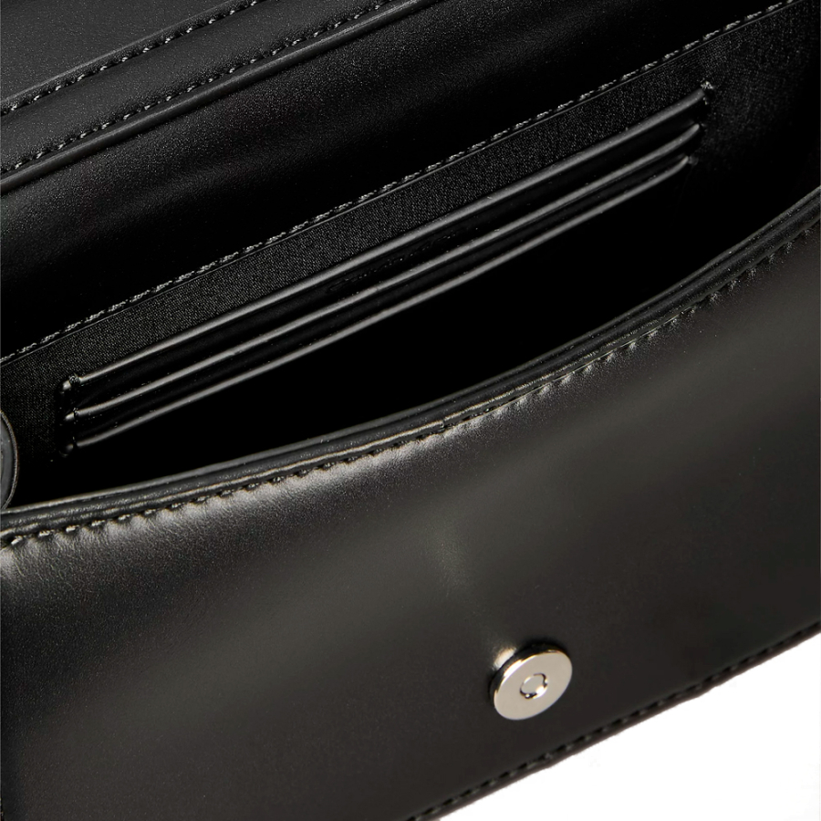 mini-borsa-trapuntata-con-logo-emblema