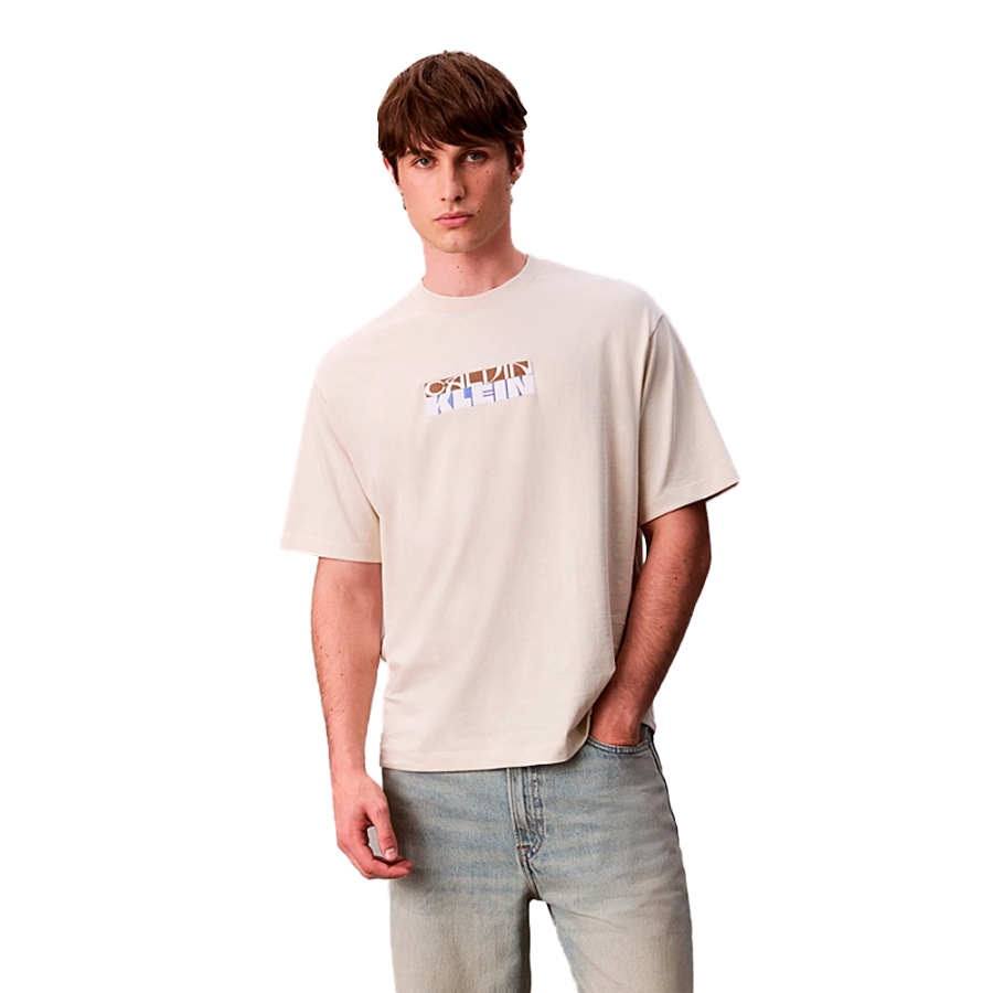 t-shirt-ampia-con-logo-grafico-a-blocchi t-shirt-ampia-con-logo-grafico-a-blocchi