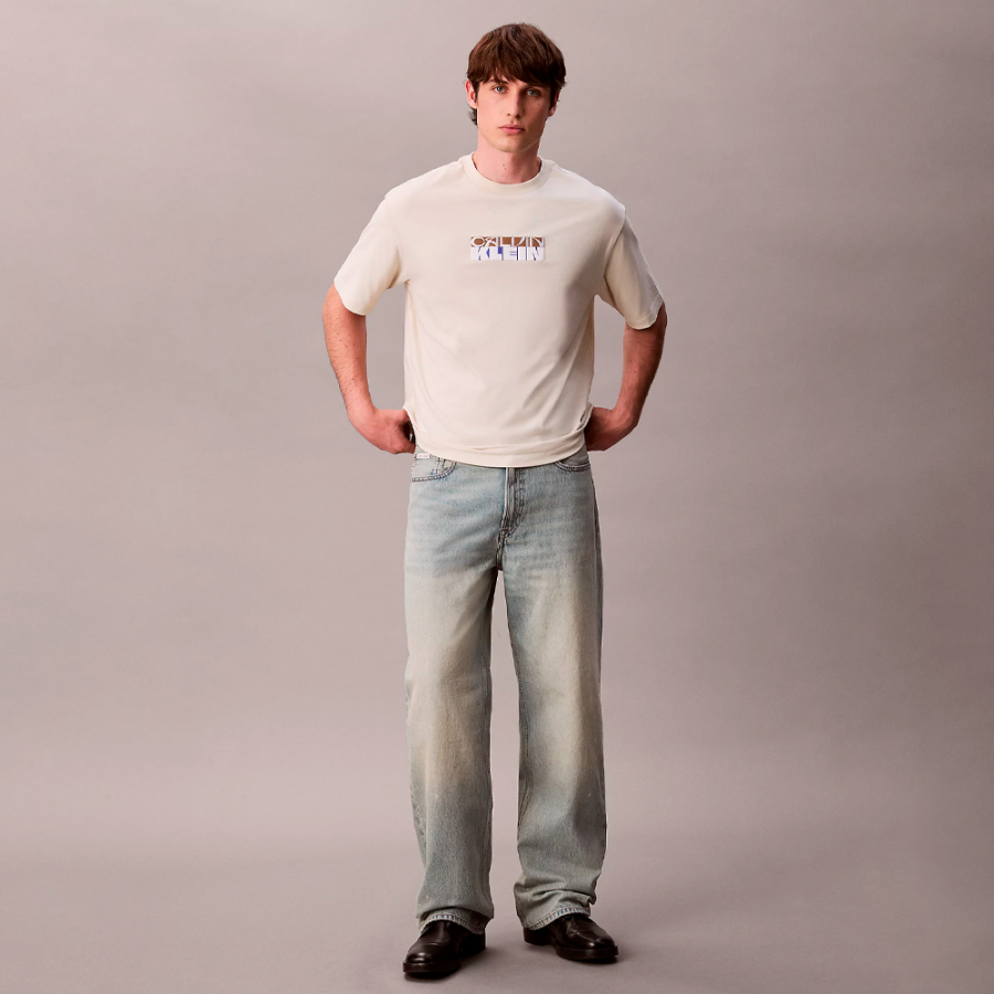 loose-fitting-t-shirt-with-block-graphic-logo loose-fitting-t-shirt-with-block-graphic-logo