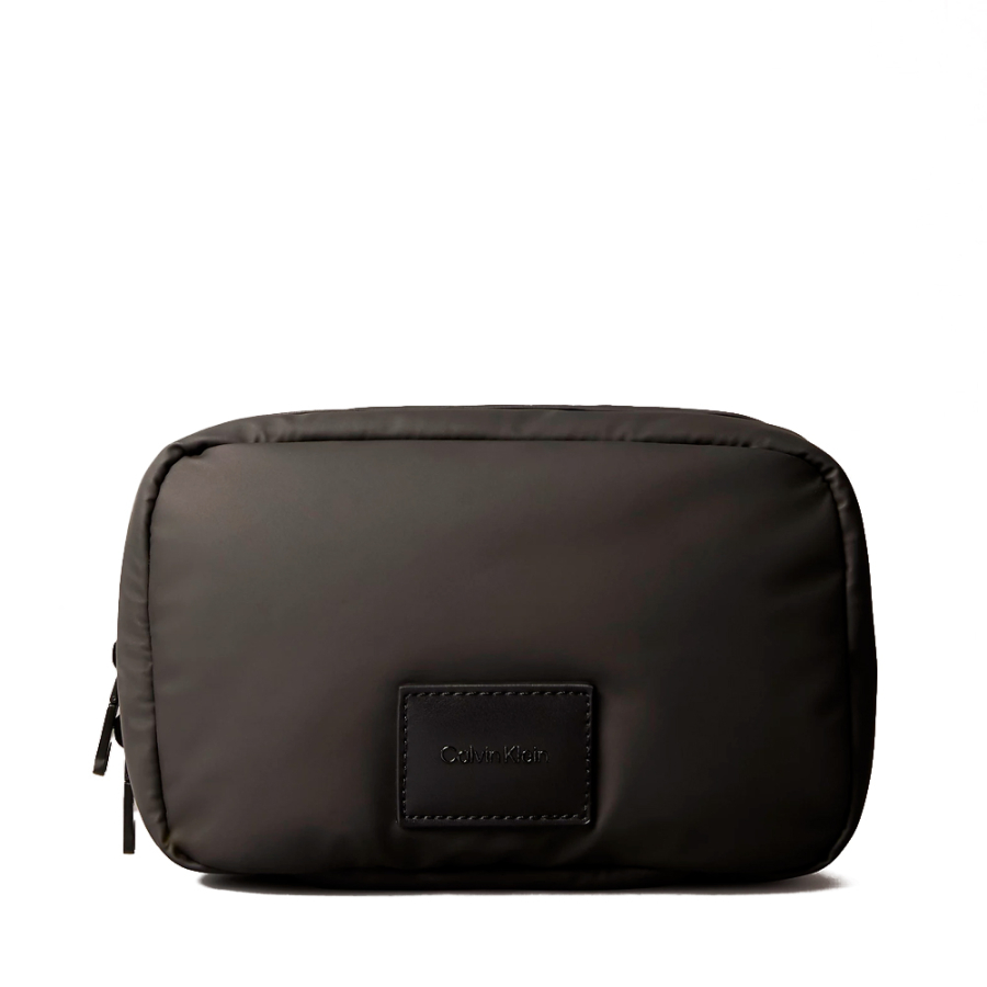 hanging-puffer-style-toiletry-bag