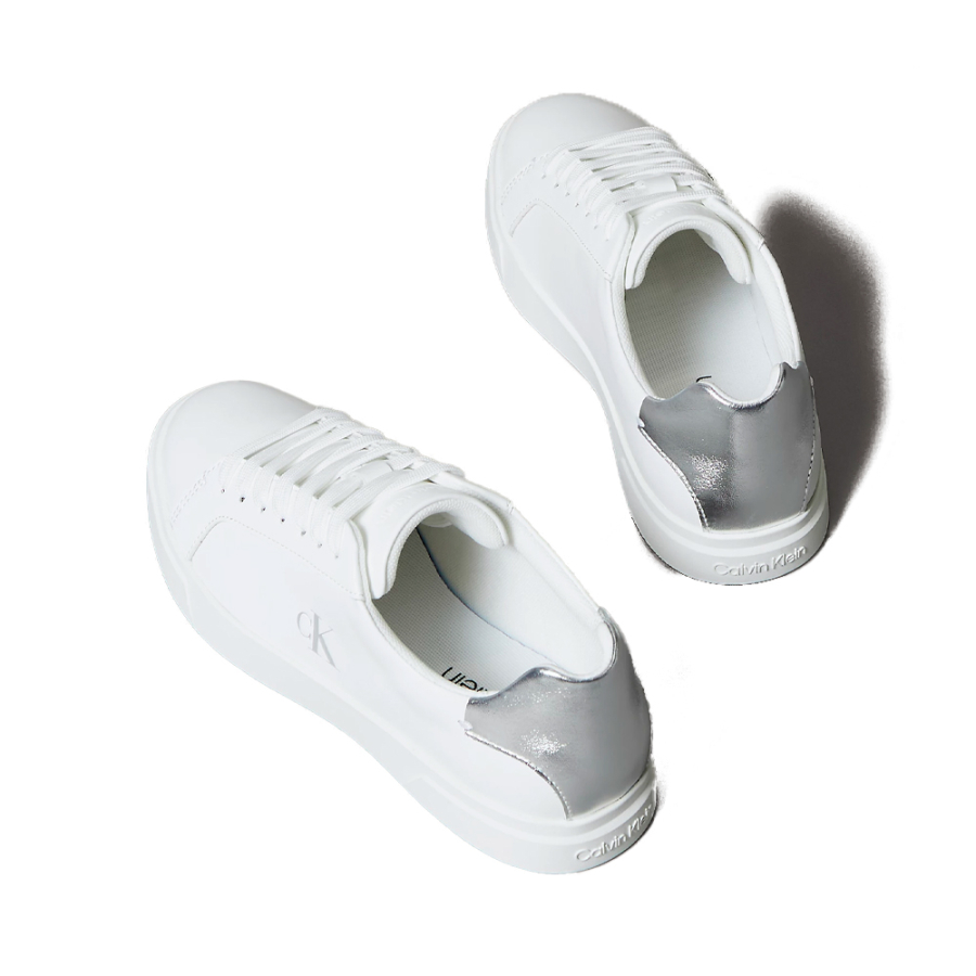 sneaker-brooke-leder-mit-silberner-zunge