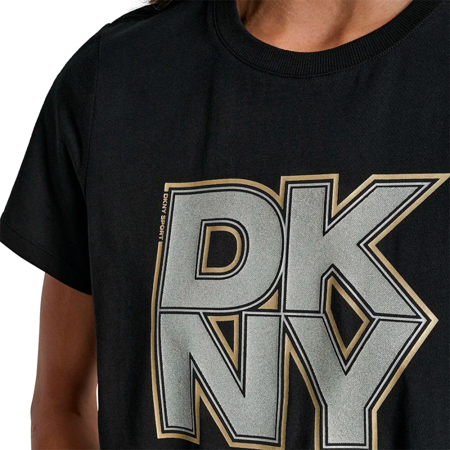 kurzarmeliges-t-shirt-mit-monolog kurzarmeliges-t-shirt-mit-monolog